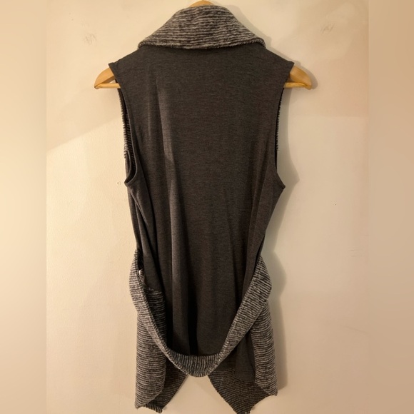 Linea Domani Women's Gray Sleeveless Jacket/Vest M - Picture 8 of 11